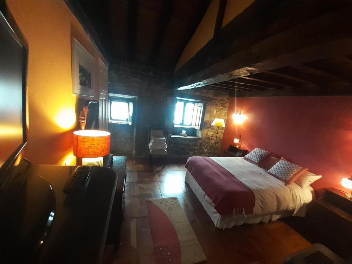 Hotel La Casona De Barrio, Alto Campoo Barrio  Exterior foto
